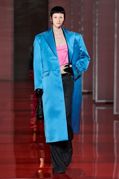 Look 7